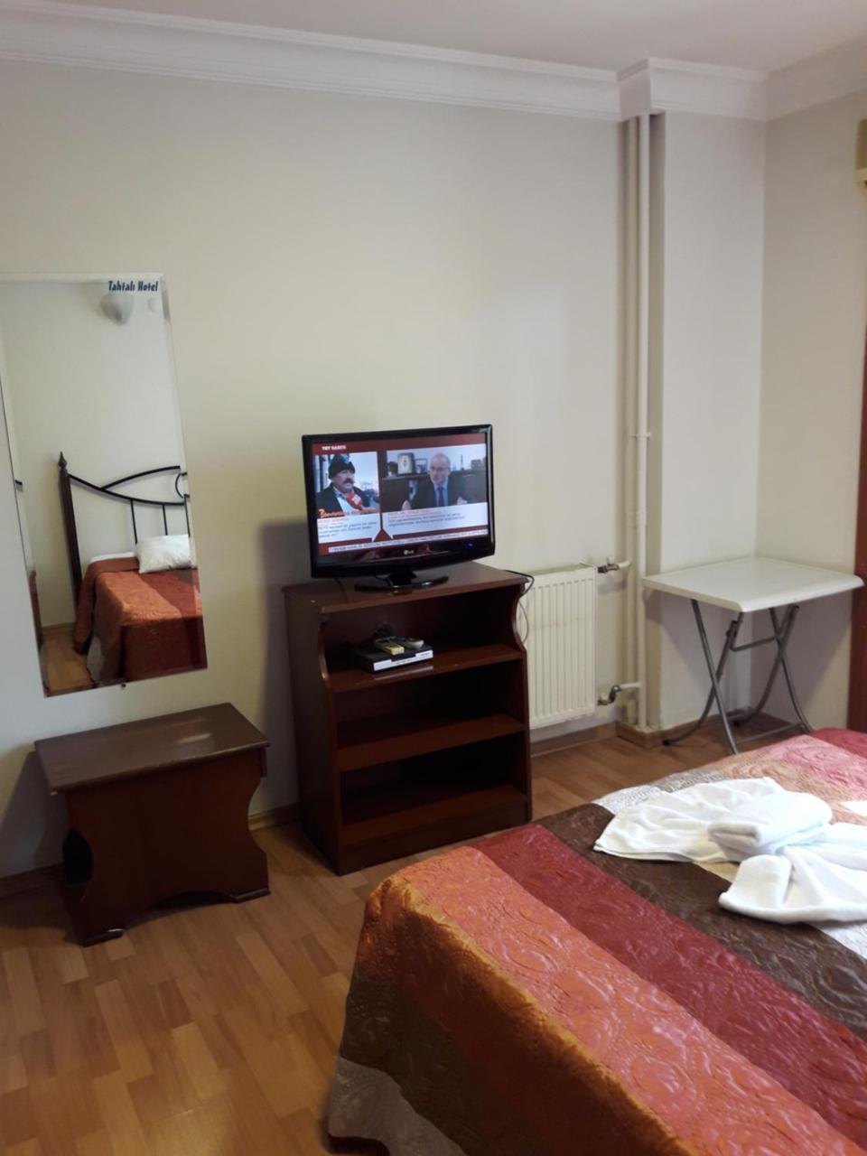 Tahtali Hotel 梅尔辛 外观 照片