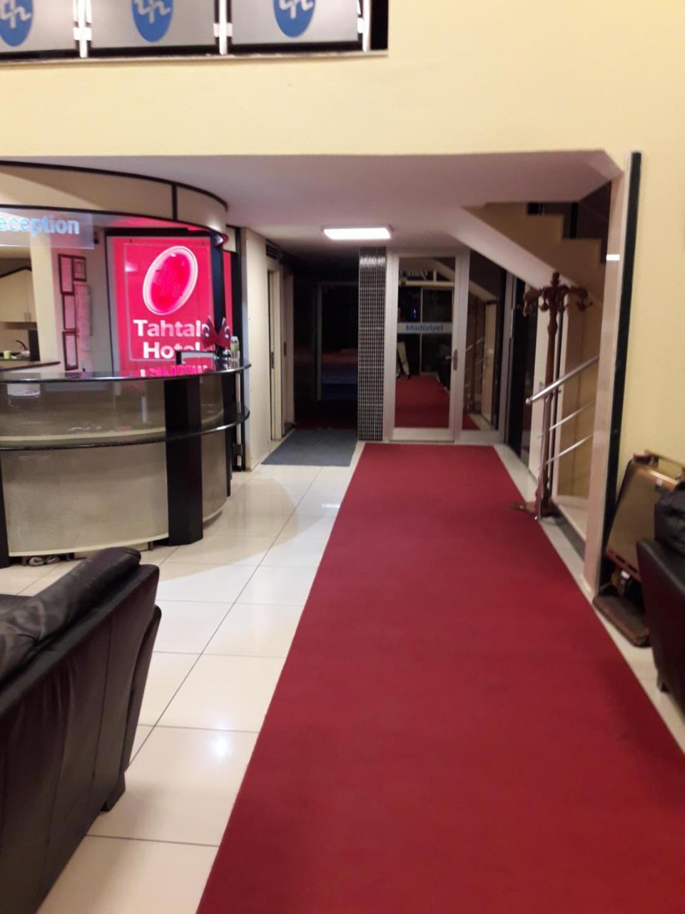 Tahtali Hotel 梅尔辛 外观 照片
